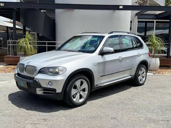 BMW X5 4.8 I SPORT 4X4 V8 32V GASOLINA 4P AUTOMÁTICO BMW X5 4.8 I SPORT 4X4 V8 32V GASOLINA 4P AUTOMÁTICO